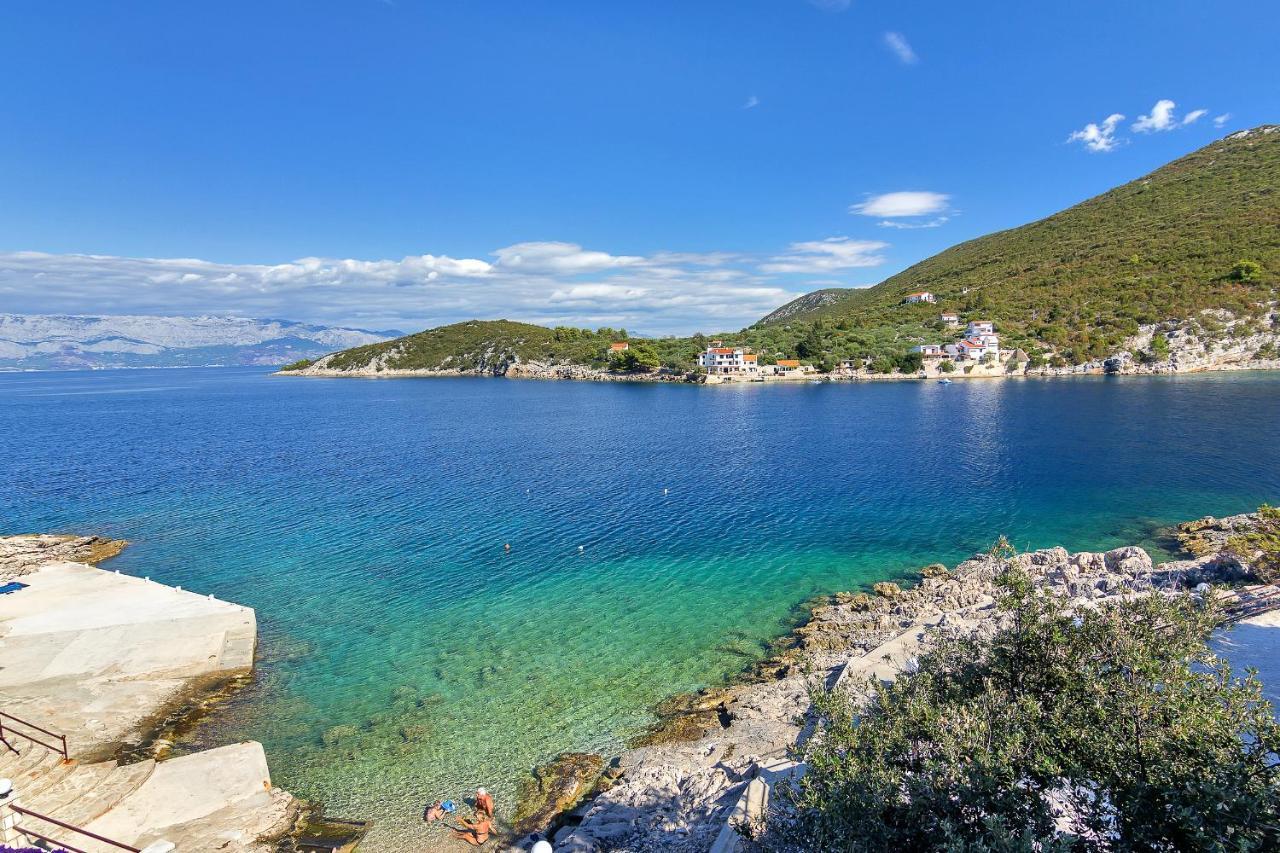 Apartmani Ruzica Zastražišće Exterior foto